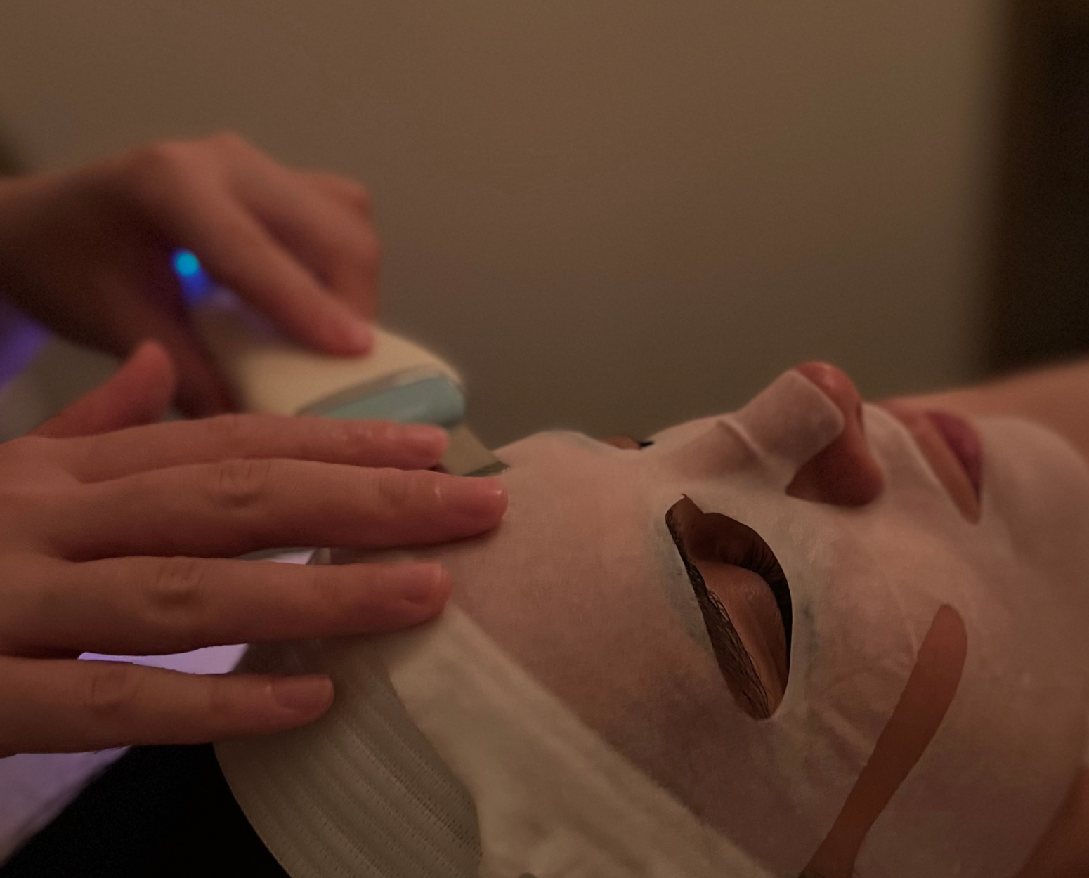 ORA Method™ x OMAD Lift and Sculpt Facial with Acupuncture Needles