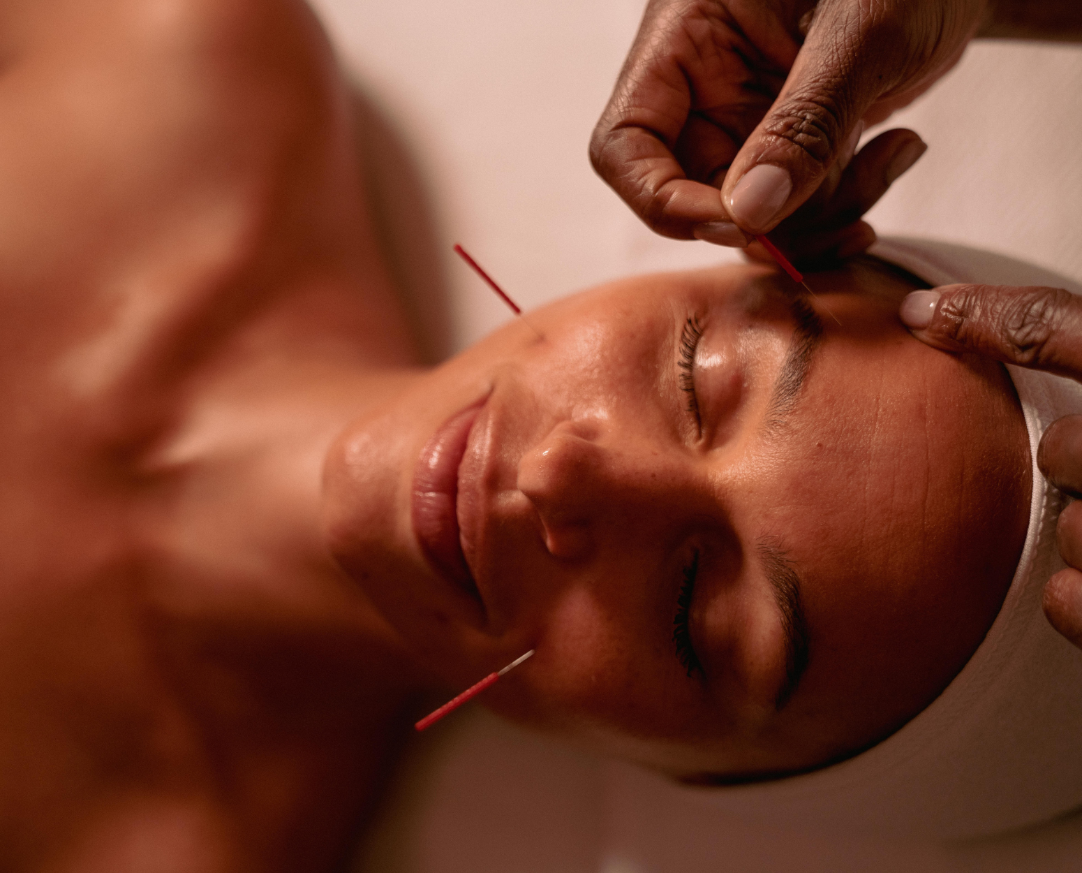 ORA Method™ x OMAD Lift and Sculpt Facial with Acupuncture Needles