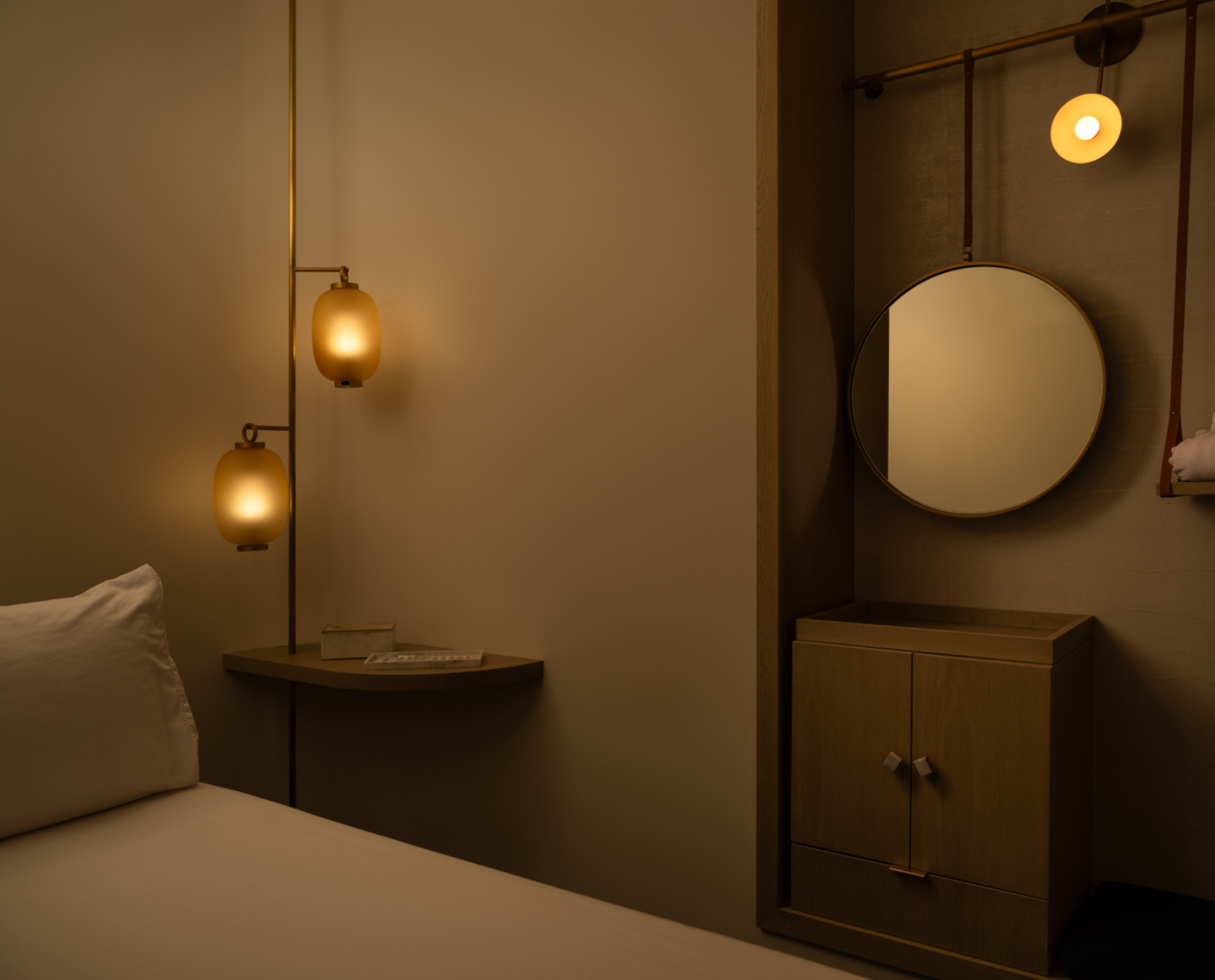 ORA Method™ Red Light Therapy + Meditation
